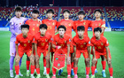 国少教练组输沙特后连夜复盘，次战聚焦赢球战略。